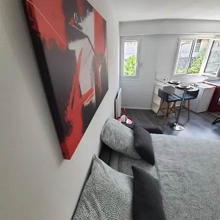 Charmant Studio A דירה